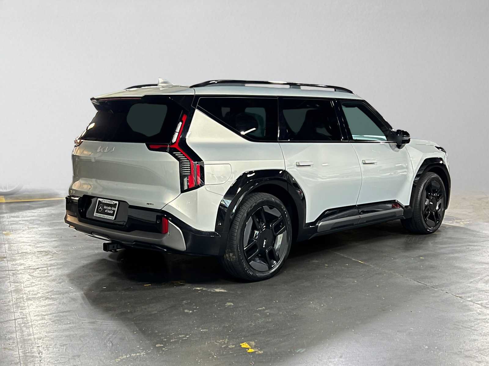 Used 2024 Kia EV9 GT-Line AWD/4WD image 3