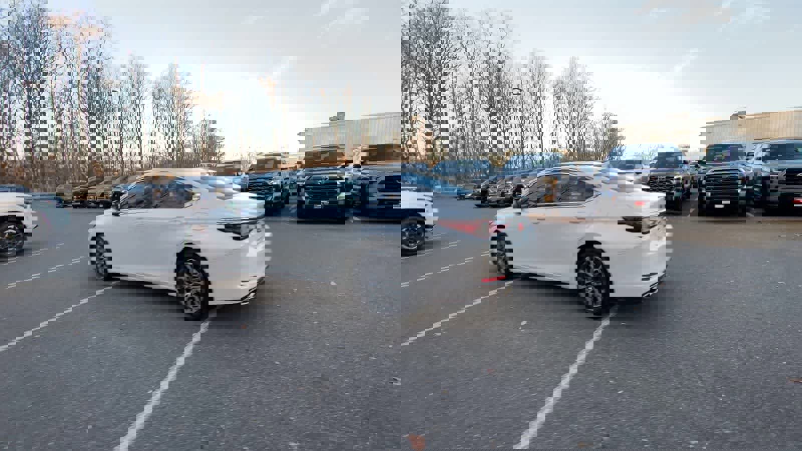 Used 2022 Lexus ES 350 image 12