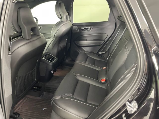 Used 2018 Volvo XC60 T6 Inscription w/ Luxury Seat Package AWD/4WD image 12