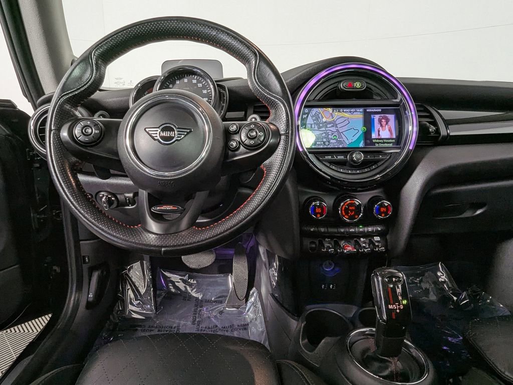 Used 2020 MINI Cooper S image 18
