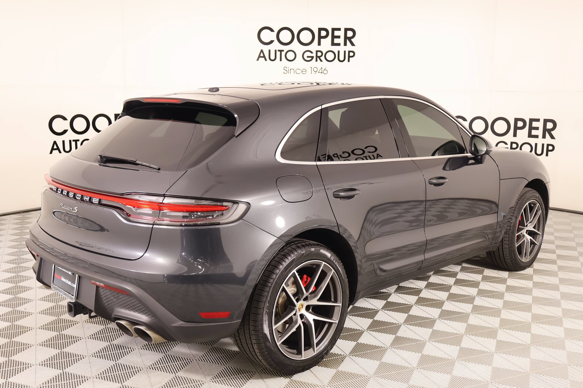 Used 2023 Porsche Macan S AWD/4WD image 21
