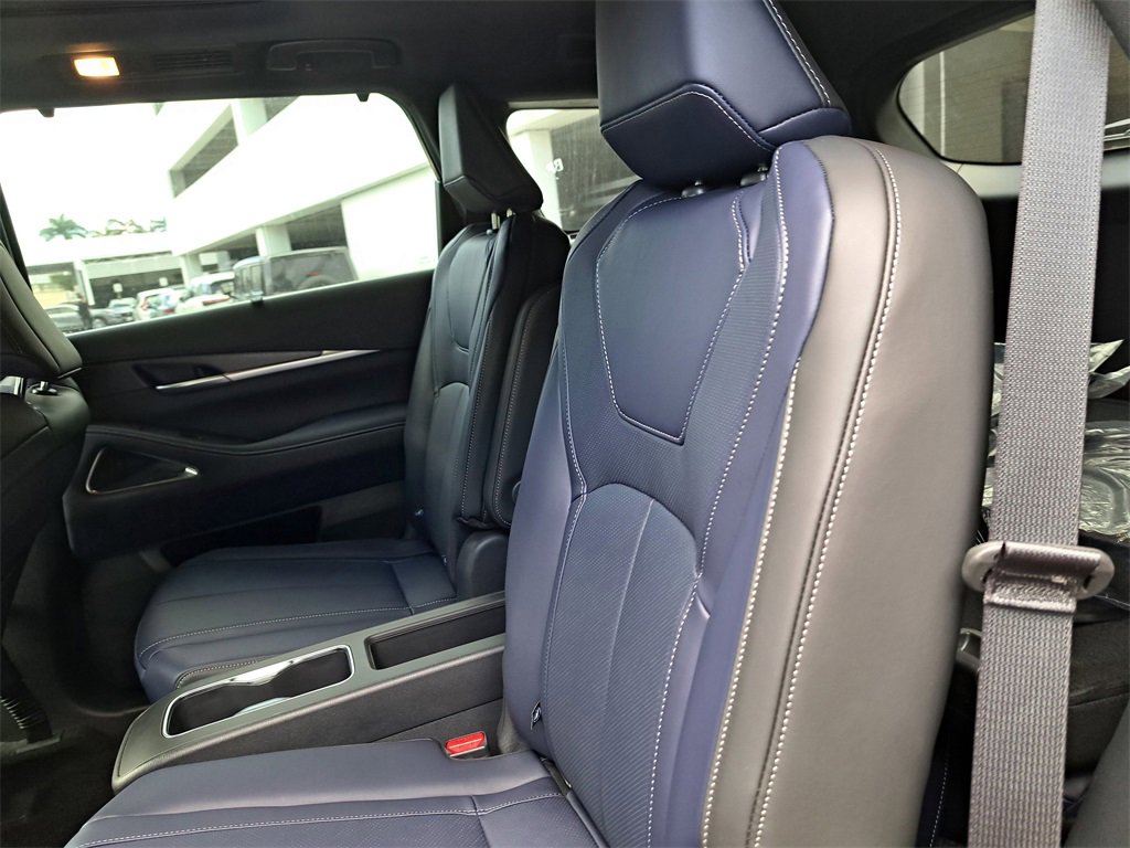 New 2026 INFINITI QX60 Sport w/ Dark Cargo Package image 11