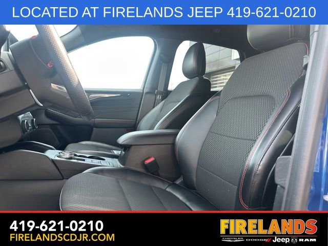 Used 2023 Ford Escape ST-Line Select AWD/4WD image 19