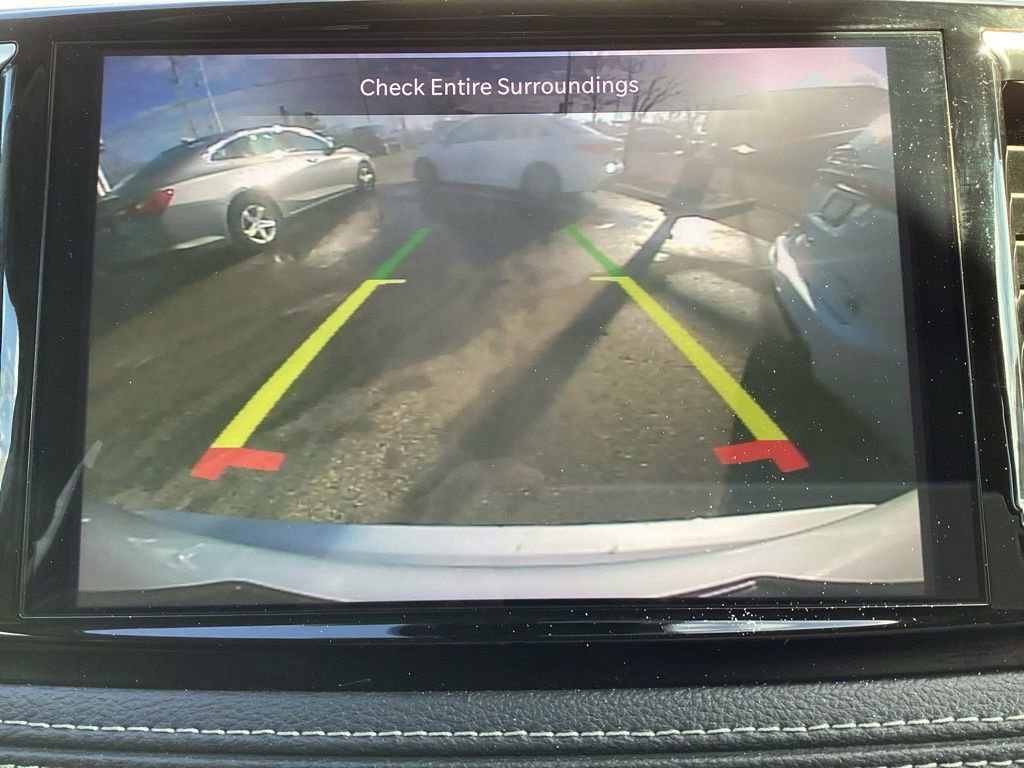 Used 2024 Chrysler Pacifica Limited FWD image 24