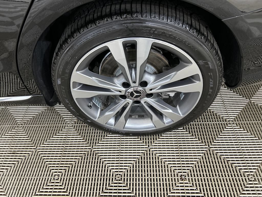 Used 2019 Mercedes-Benz C 300 Sedan image 9