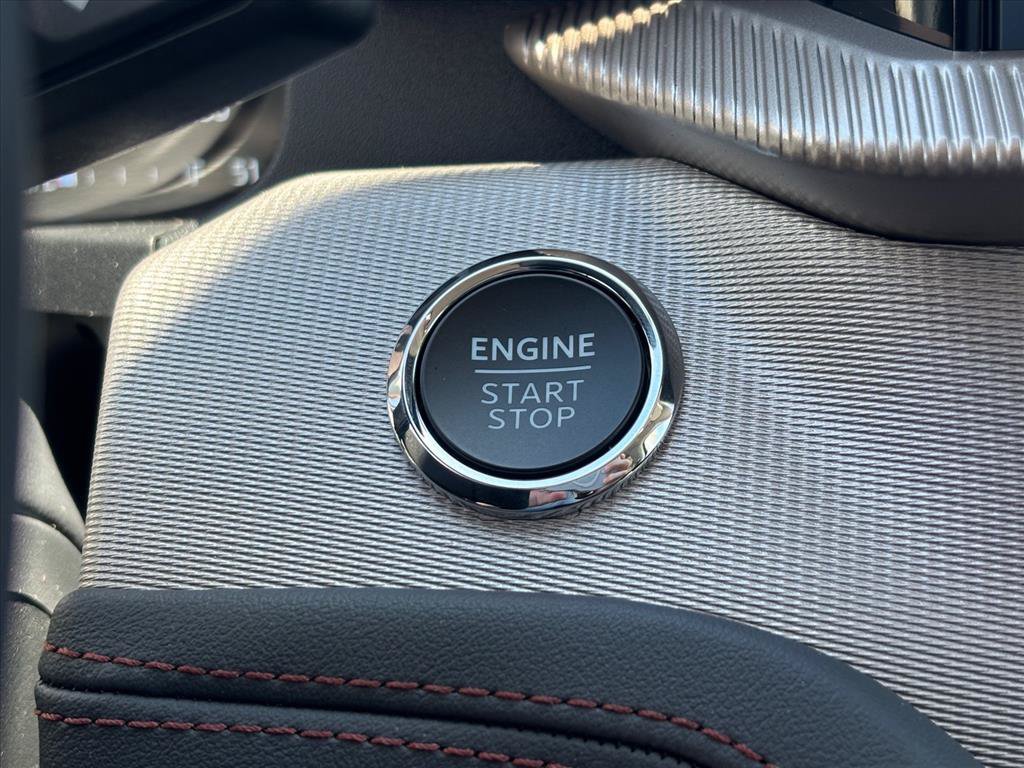 New 2026 Ford Explorer Active RWD image 18