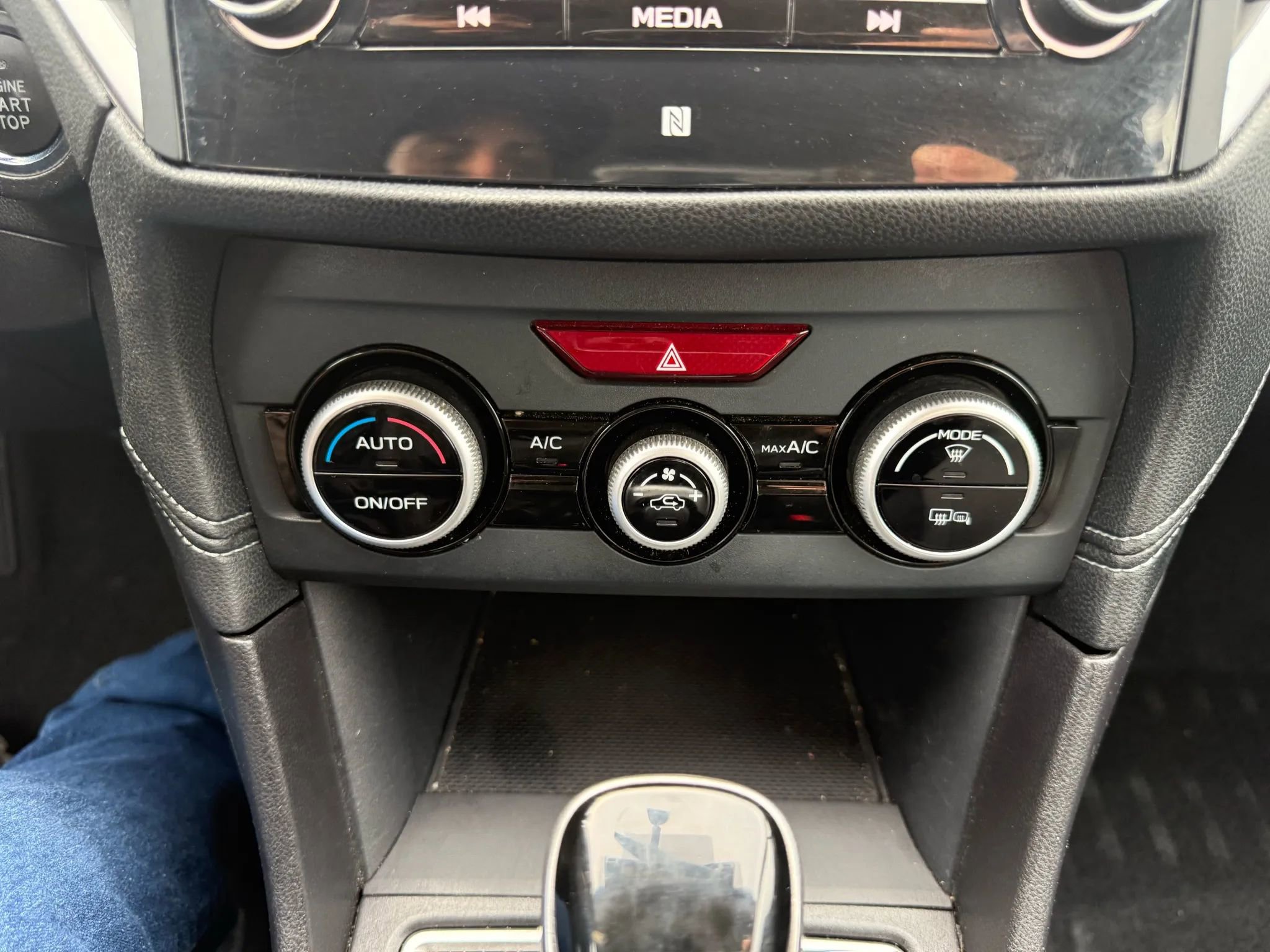 Used 2017 Subaru Impreza 2.0i Limited w/ Moonroof/BSD & Rcta/Eyesight image 19