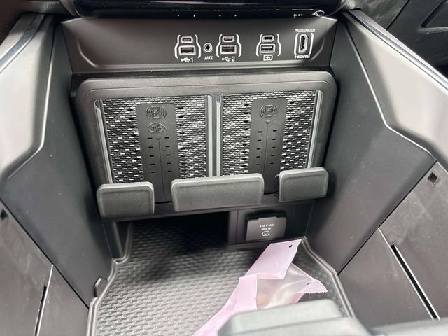 New 2026 RAM 1500 Laramie AWD/4WD image 15