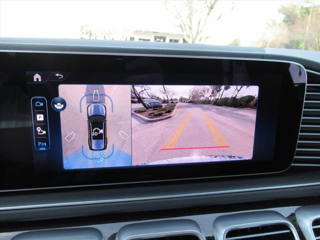 Used 2025 Mercedes-Benz GLS 450 4MATIC image 31