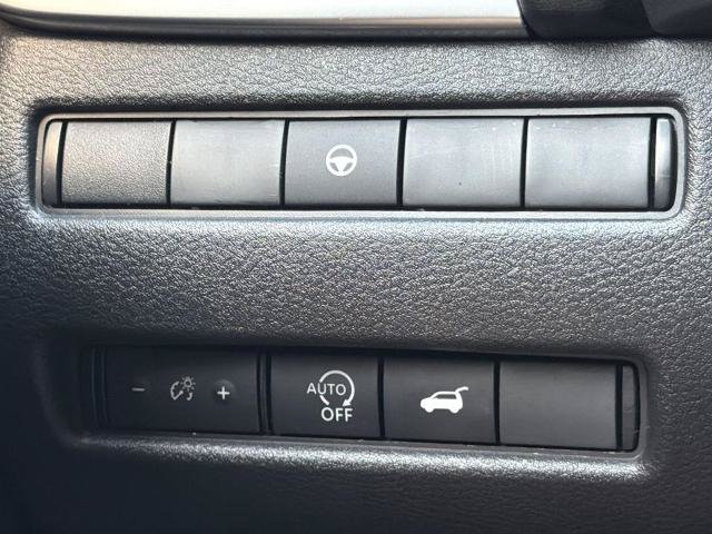 Certified 2023 Nissan Rogue SV w/ SV Premium B Package FWD image 14