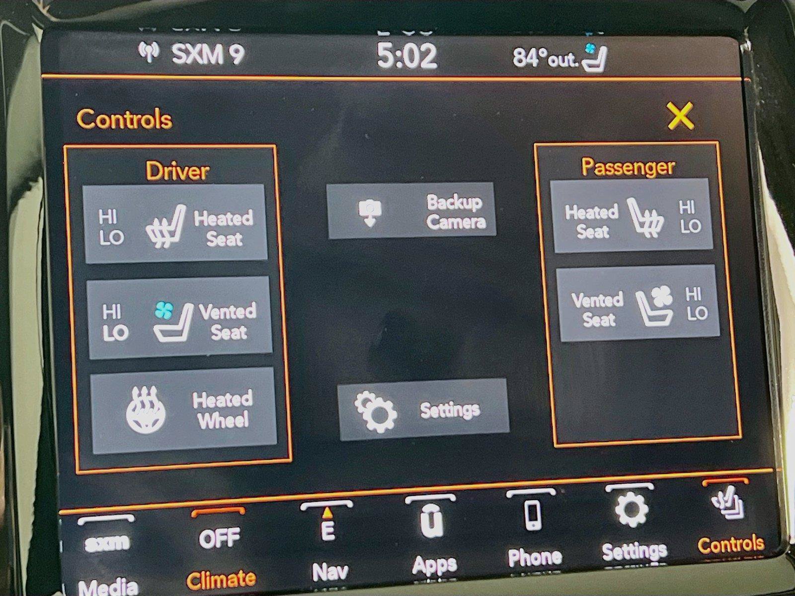 Used 2022 Jeep Cherokee Limited w/ Elite Package AWD/4WD image 23