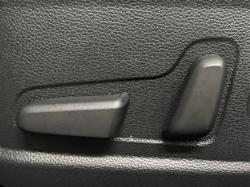 Used 2025 Kia Soul EX image 34