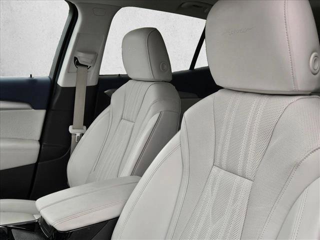Used 2024 Buick Envision Avenir image 15