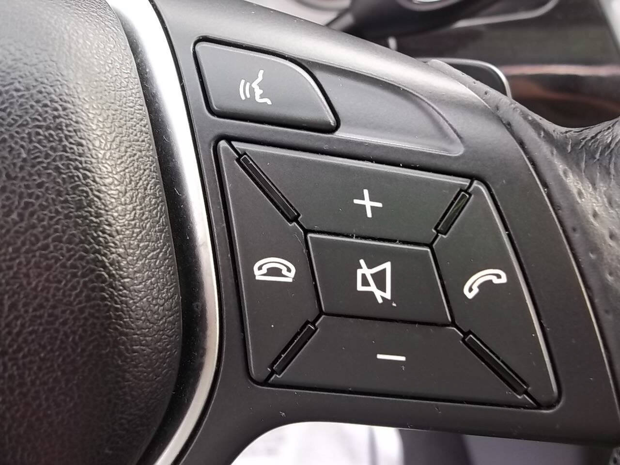 Used 2013 Mercedes-Benz E 350 4MATIC Sedan image 21