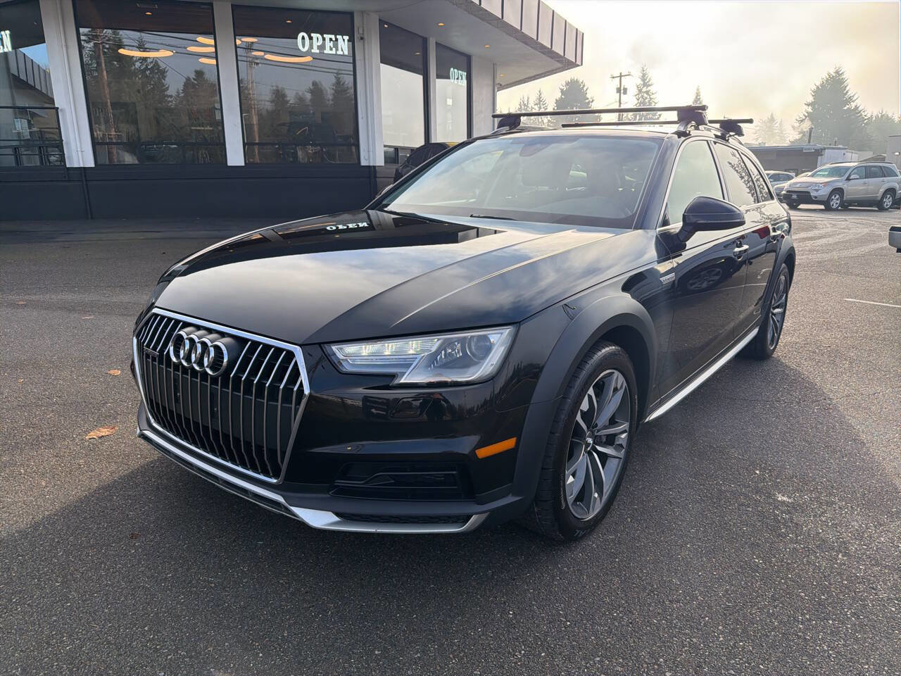 Used 2017 Audi A4 2.0T allroad Premium w/ Convenience Package image 1