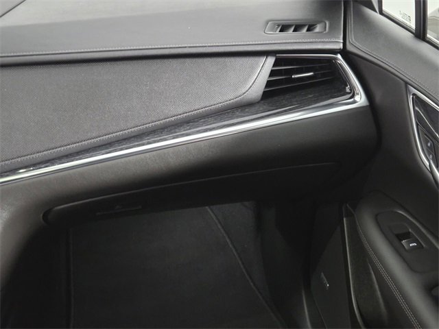 Certified 2022 Cadillac XT5 Premium Luxury w/ LPO, Floor Liner Package image 16