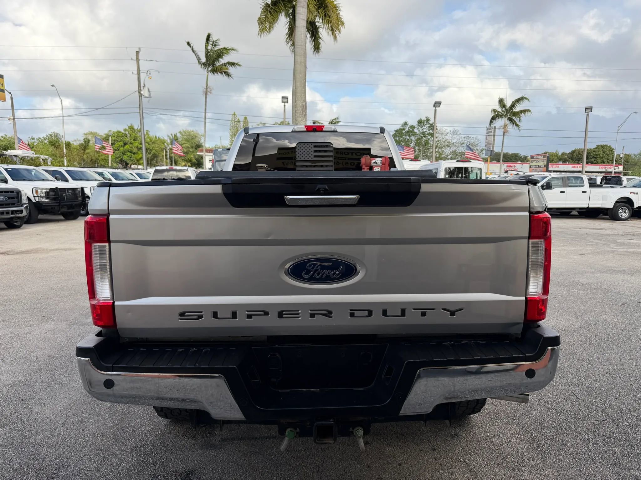 Used 2018 Ford F250 XLT w/ XLT Premium Package image 4