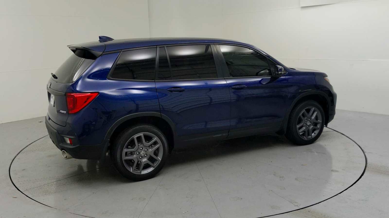 Used 2023 Honda Passport EX-L image 11