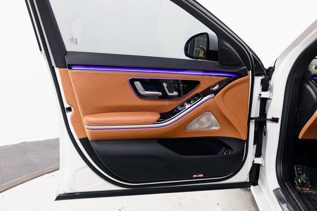 Used 2024 Mercedes-Benz S 580 4MATIC Sedan image 5