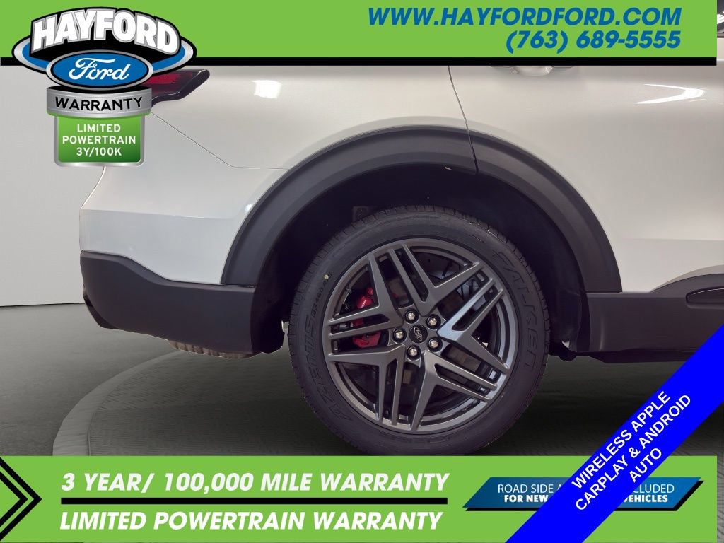Used 2025 Ford Explorer ST-Line w/ ST-Line Street Pack AWD/4WD image 27