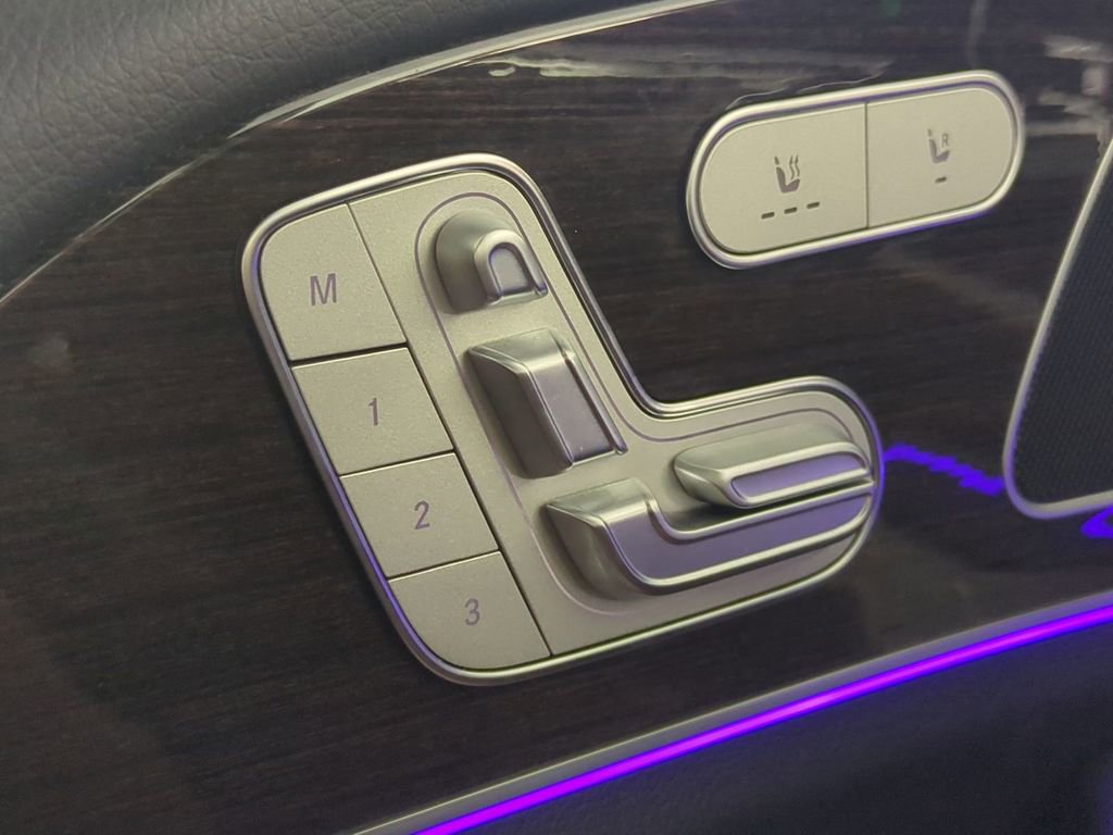 Used 2024 Mercedes-Benz GLE 350 4MATIC w/ Driver Assistance Package image 23