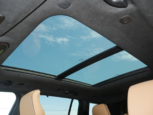 New 2027 Jeep Grand Cherokee Summit AWD/4WD image 3
