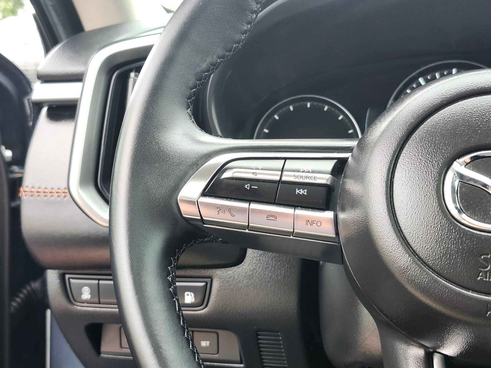 Used 2025 MAZDA CX-50 AWD 2.5 Hybrid w/ Weather Package image 29