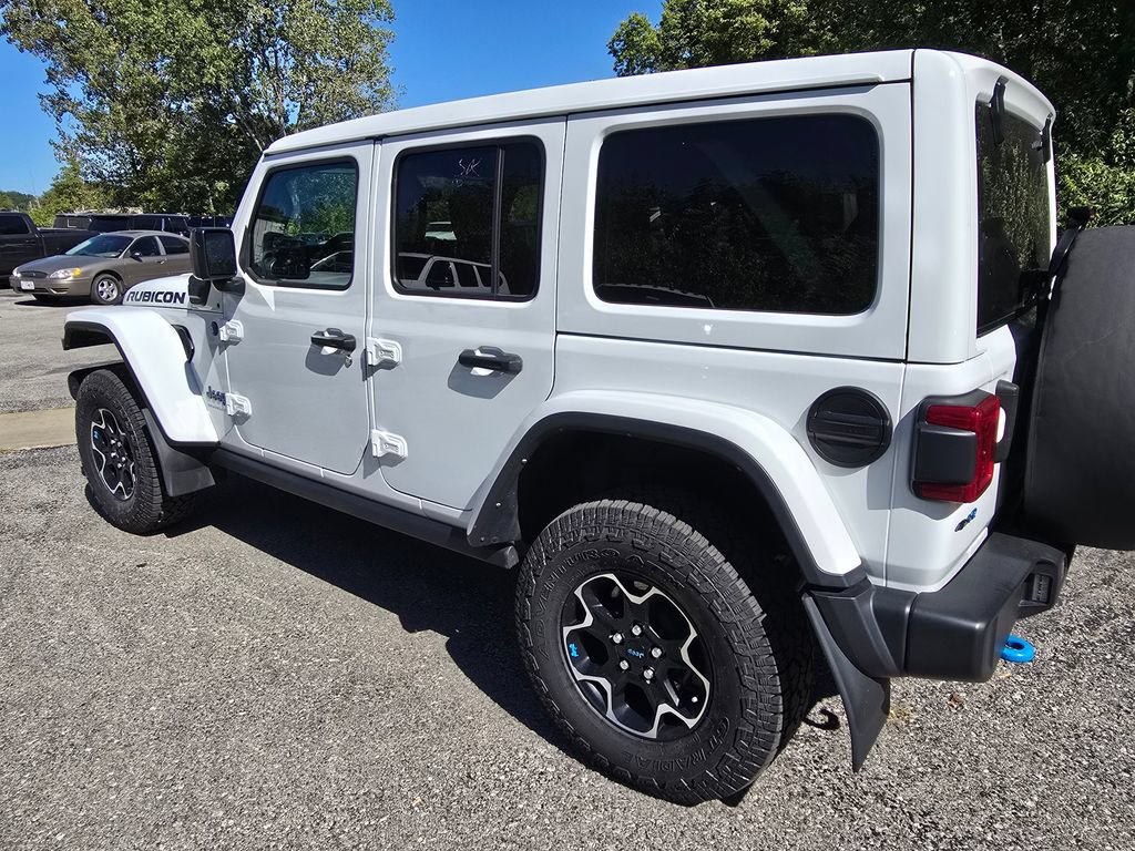Used 2023 Jeep Wrangler Unlimited Rubicon 4xe w/ Cold Weather Group AWD/4WD image 4