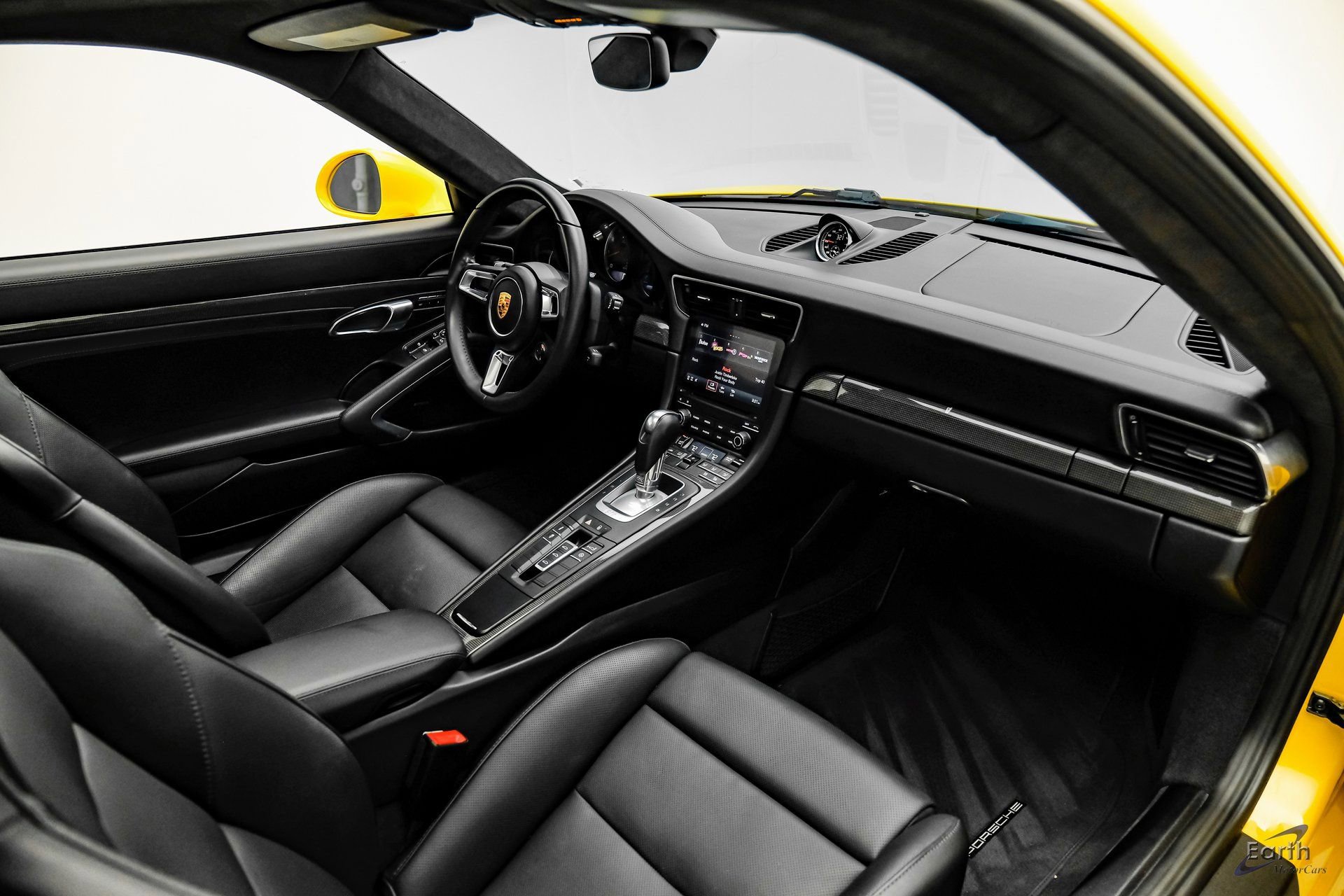 Used 2018 Porsche 911 Turbo S image 51