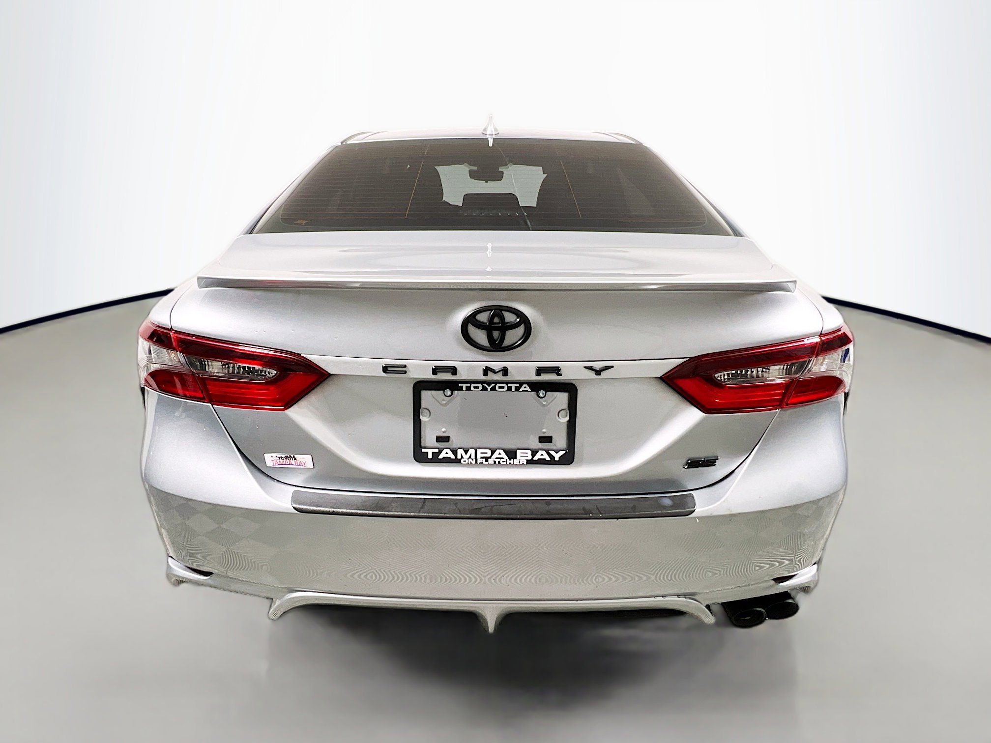 Used 2024 Toyota Camry SE image 6