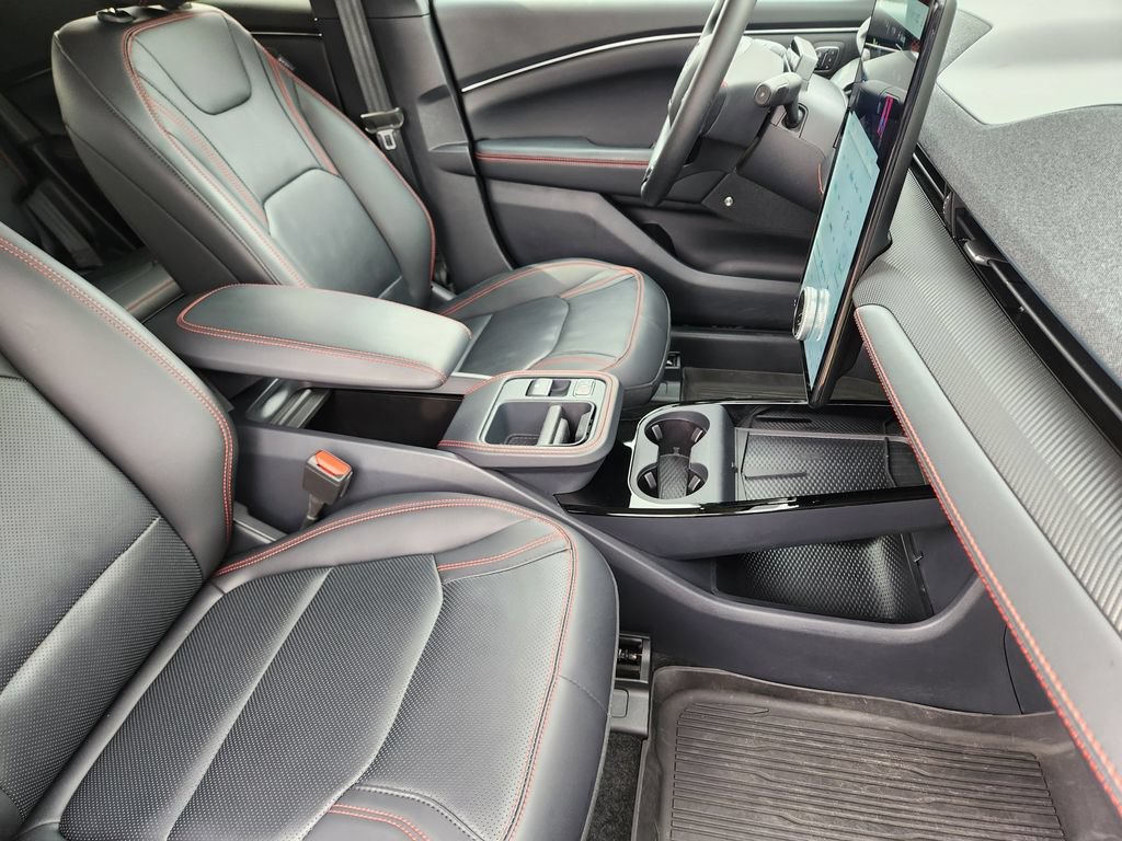 Certified 2025 Ford Mustang Mach-E Premium w/ Sport Appearance Package AWD/4WD image 20