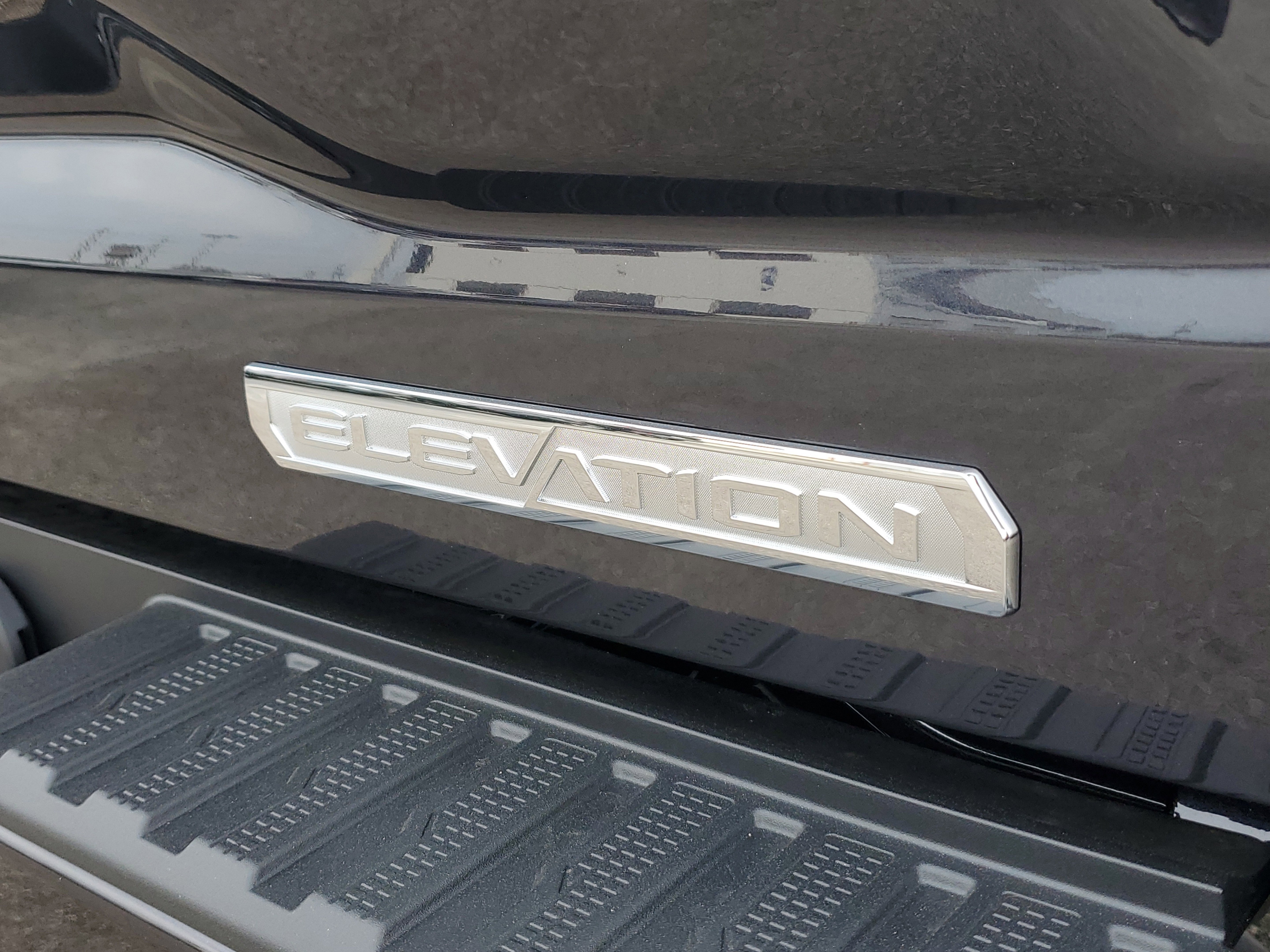 New 2025 GMC Sierra 1500 Elevation image 7