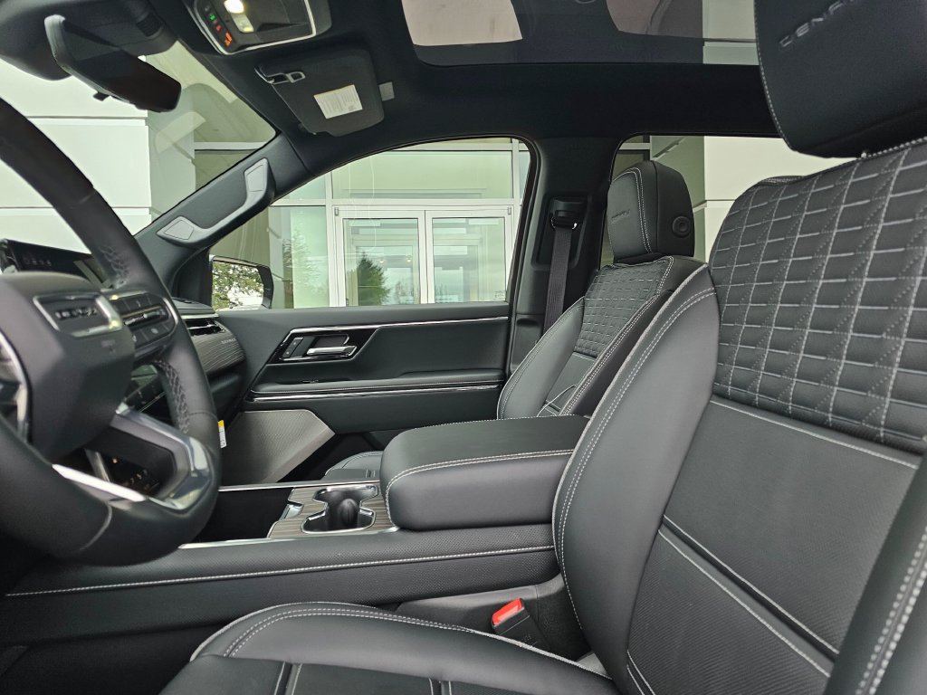 Used 2025 GMC Sierra EV Denali AWD/4WD image 23