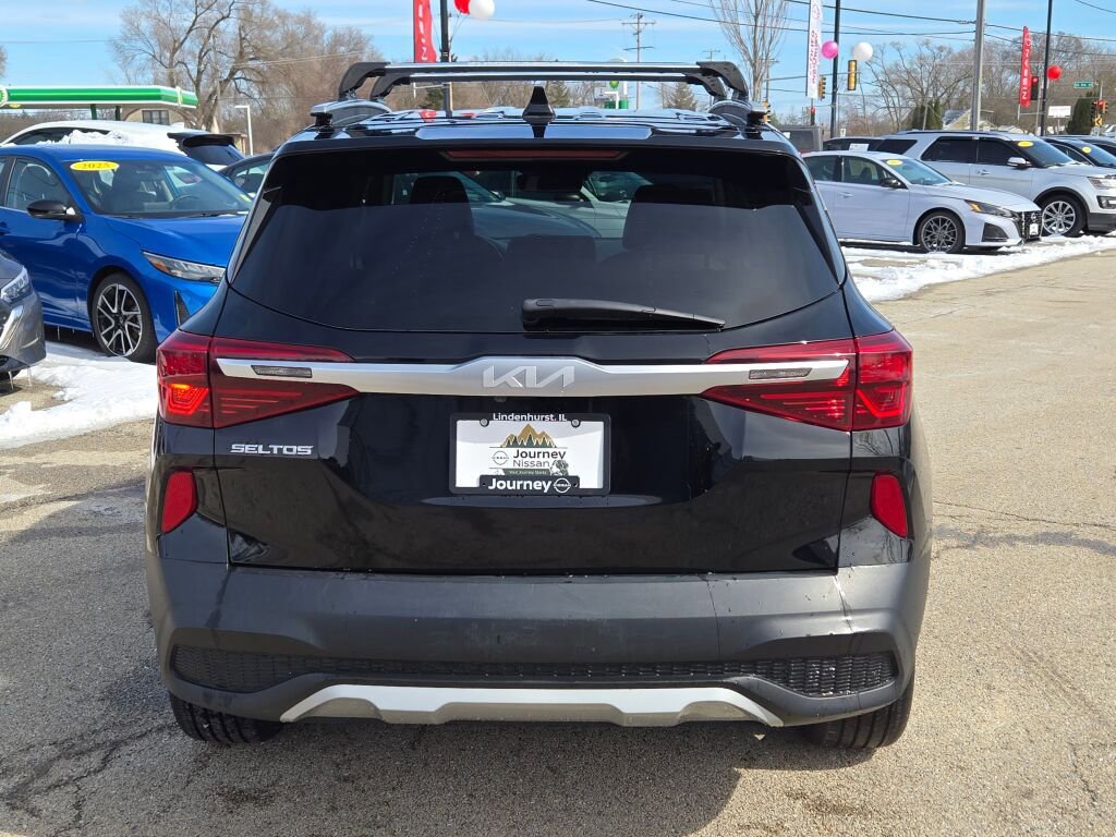 Used 2023 Kia Seltos SX image 12
