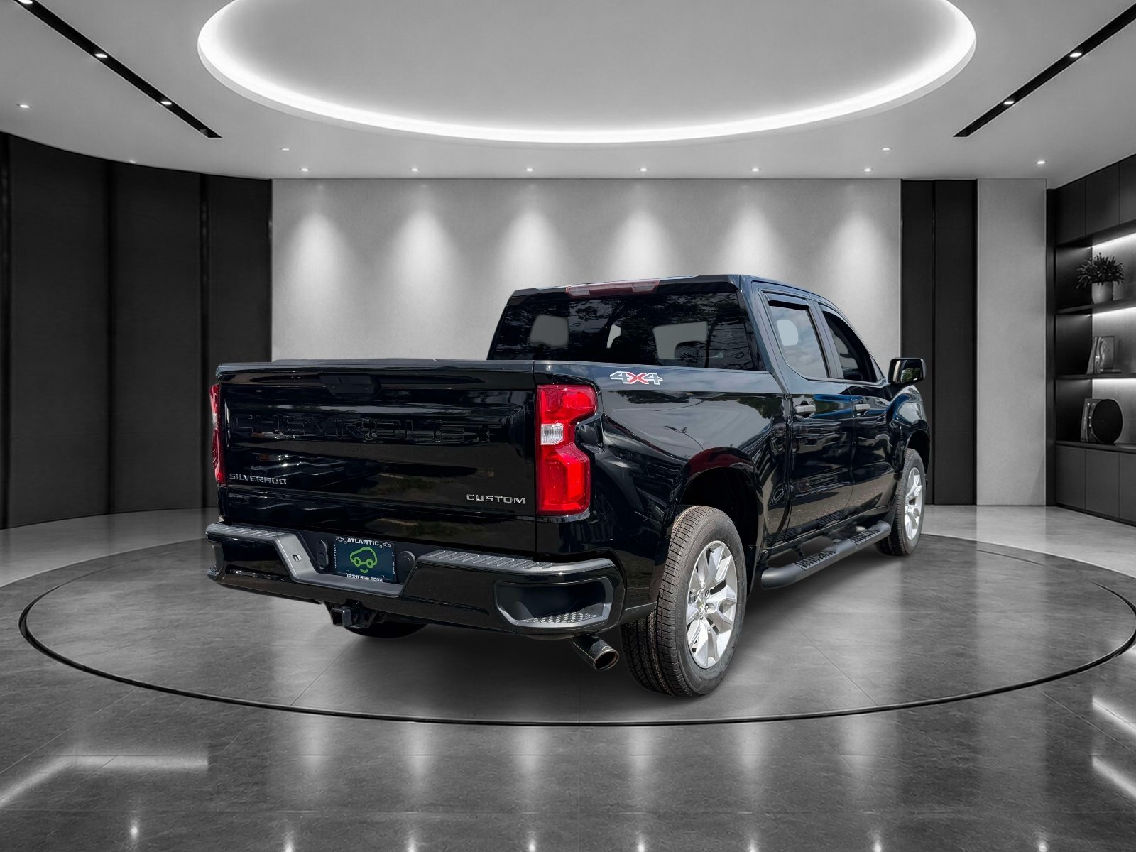 Used 2020 Chevrolet Silverado 1500 Custom w/ Custom Value Package AWD/4WD image 5