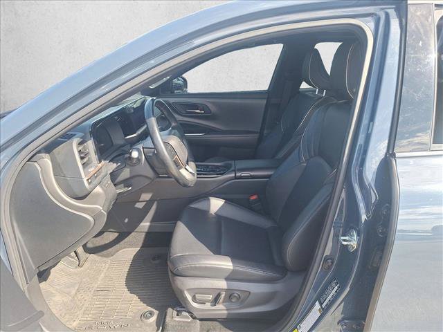 Certified 2025 Toyota Crown AWD/4WD image 15
