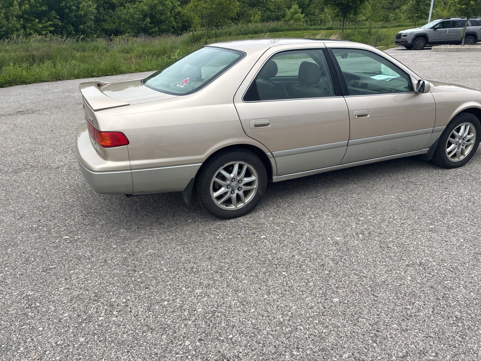 Used 2001 Toyota Camry XLE FWD image 12
