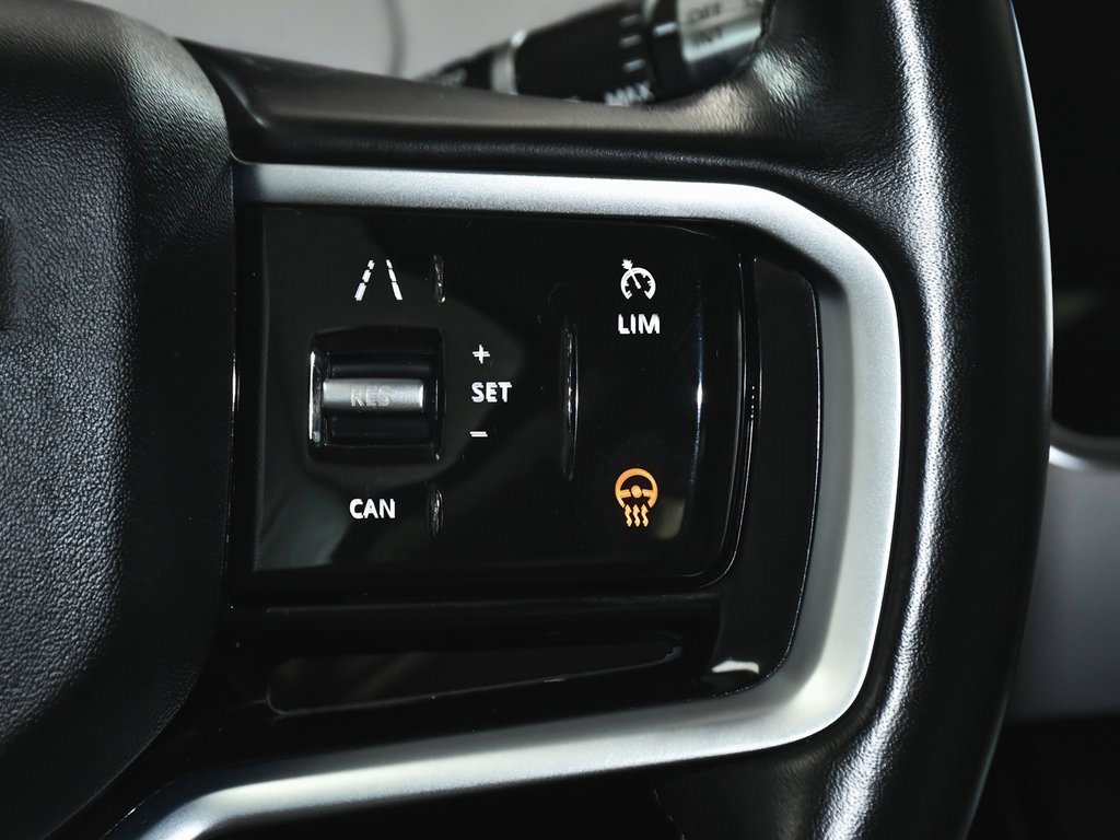 Used 2022 Land Rover Range Rover Evoque SE image 36