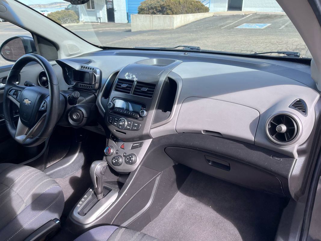 Used 2013 Chevrolet Sonic LT image 20
