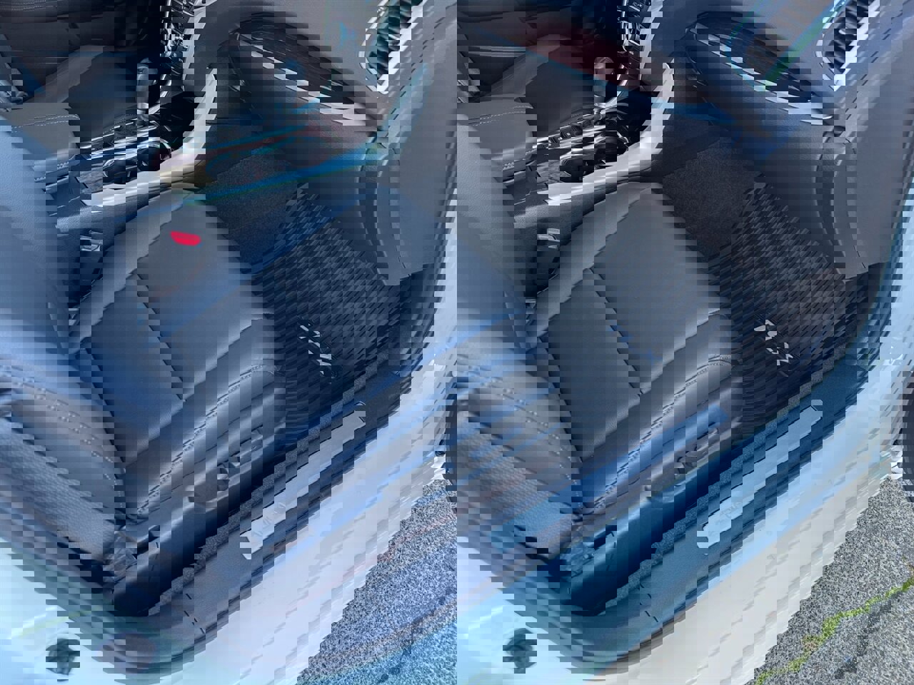 Used 2017 Acura TLX image 36