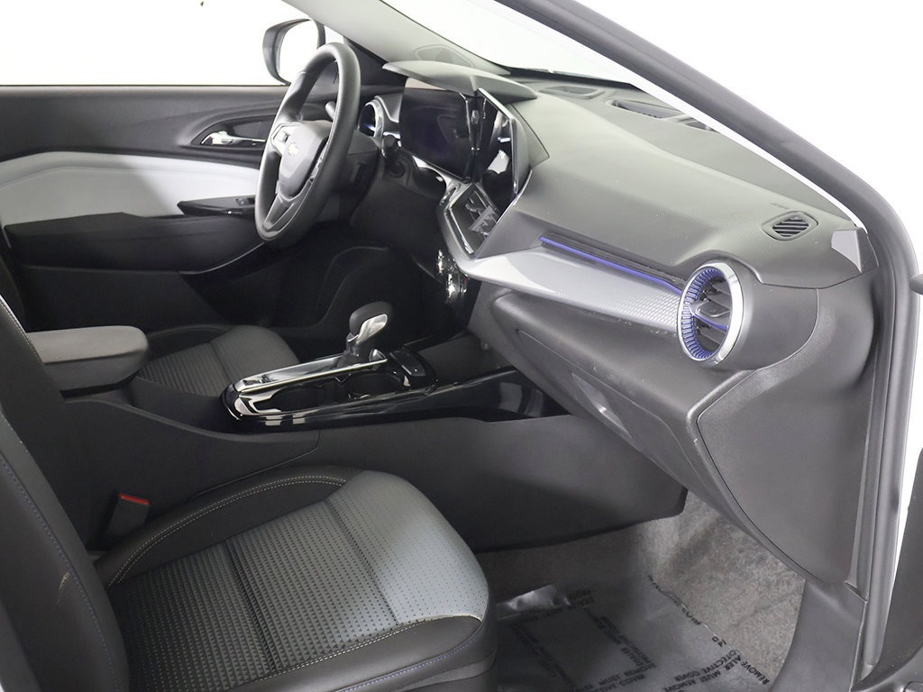 Used 2026 Chevrolet Trax LT FWD image 20