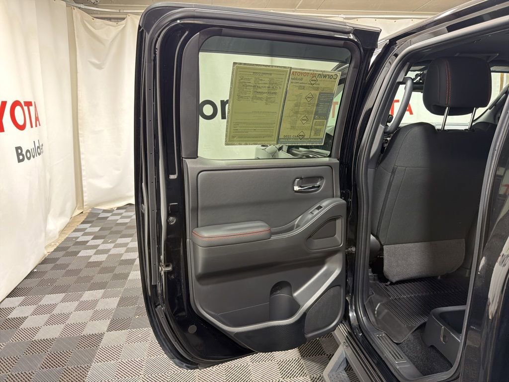 Used 2023 Nissan Frontier PRO-4X w/ Tow Package AWD/4WD image 18