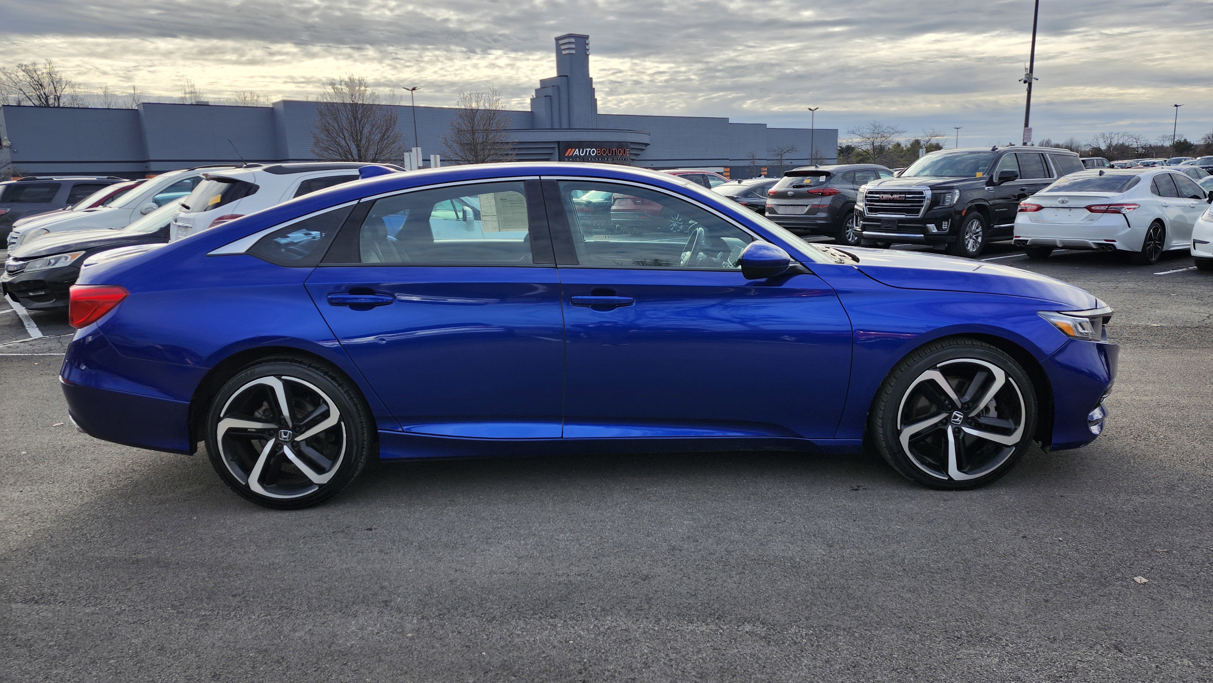 Used 2018 Honda Accord Sport image 17