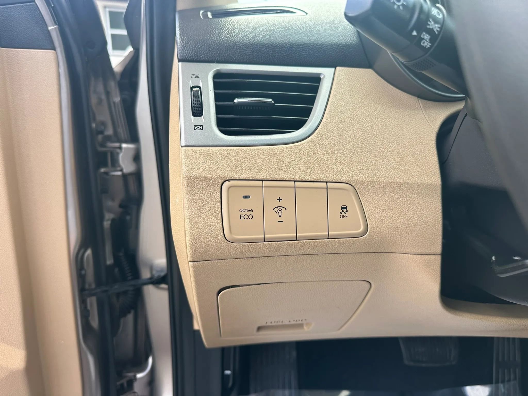 Used 2013 Hyundai Elantra GLS FWD image 22