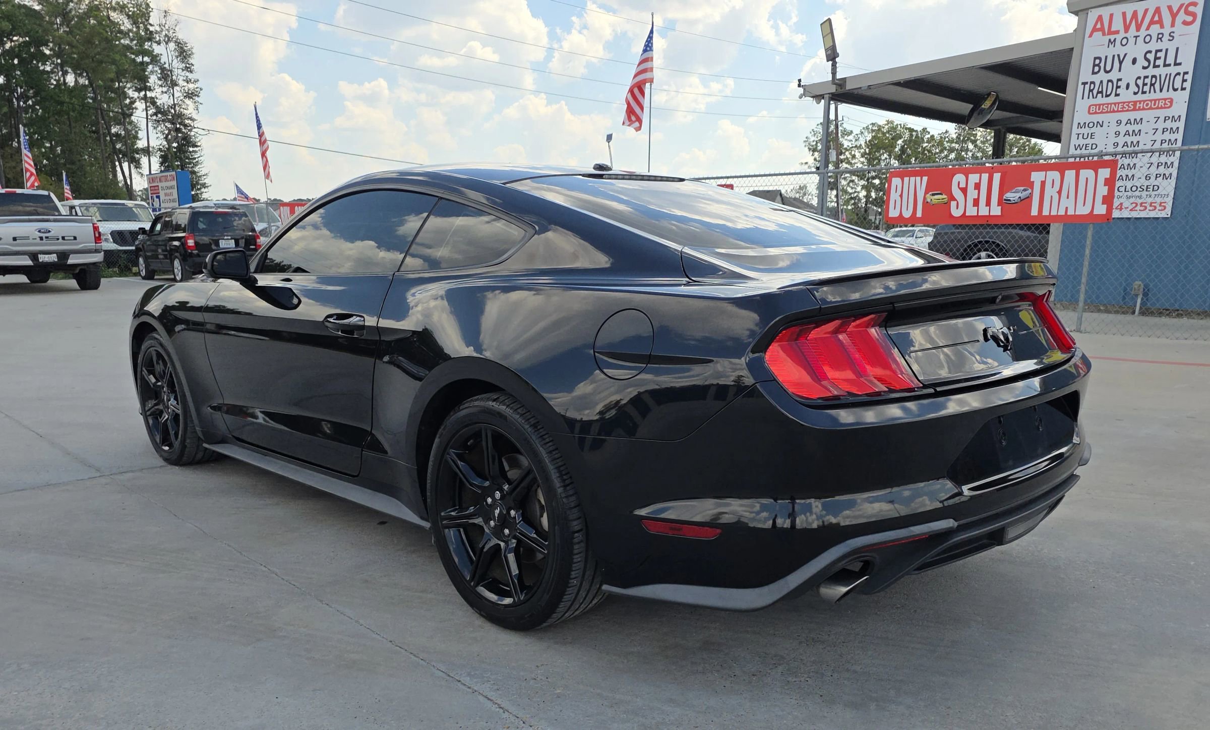 Used 2019 Ford Mustang Coupe w/ Black Accent Package image 12
