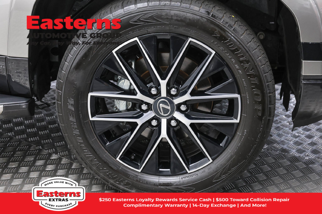 Used 2024 Lexus GX 550 w/ Cold Area Package AWD/4WD image 37