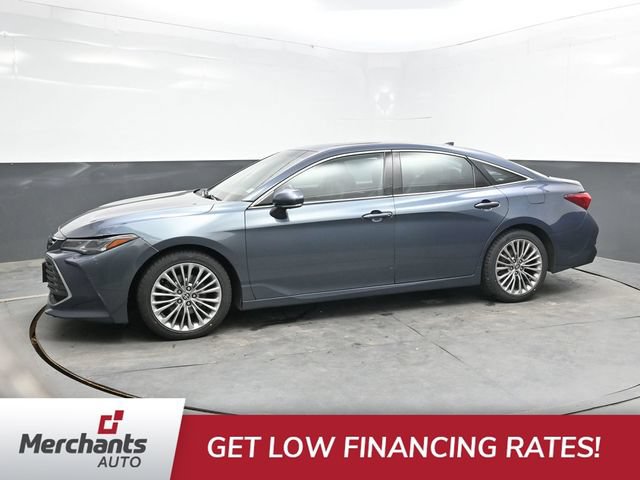 Used 2022 Toyota Avalon Limited w/ Advanced Safety Package FWD image 3