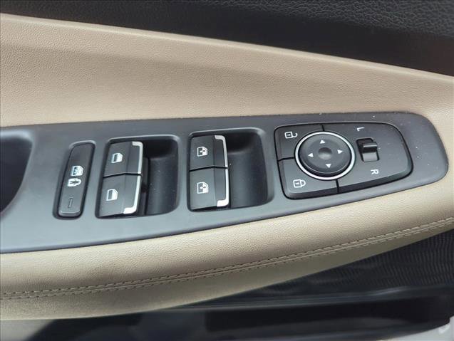 Used 2023 Hyundai Santa Fe SEL image 27