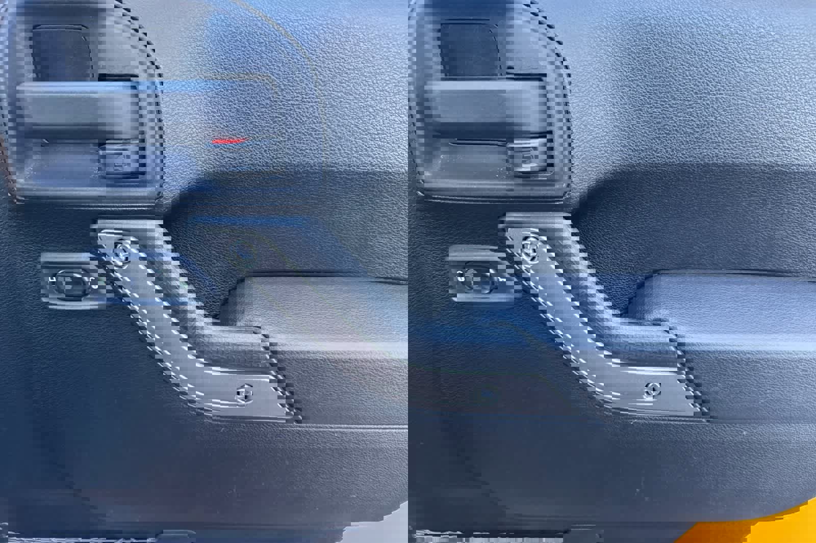 Used 2012 Jeep Wrangler Unlimited Sport image 18