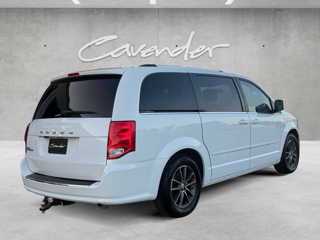 Used 2017 Dodge Grand Caravan SXT FWD image 17